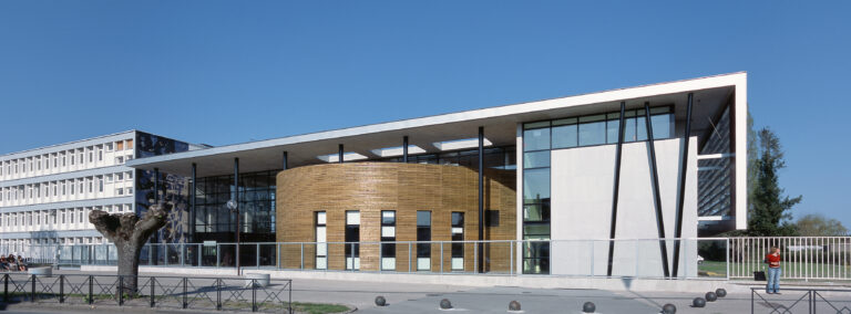 You are currently viewing Le Lycée Claude de France – Romorantin, en ligne sur l’observatoire des CAUE