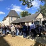 L’assemblée générale dans la cour réinventée de l’école Yvonne Chollet, Vendôme